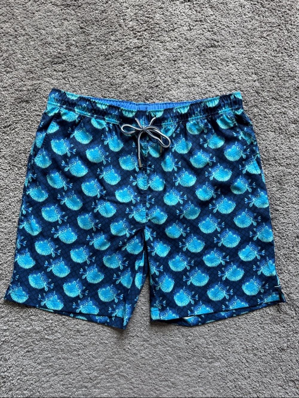 NWOT Peter Millar Swim Short Blue Blowfish Size L